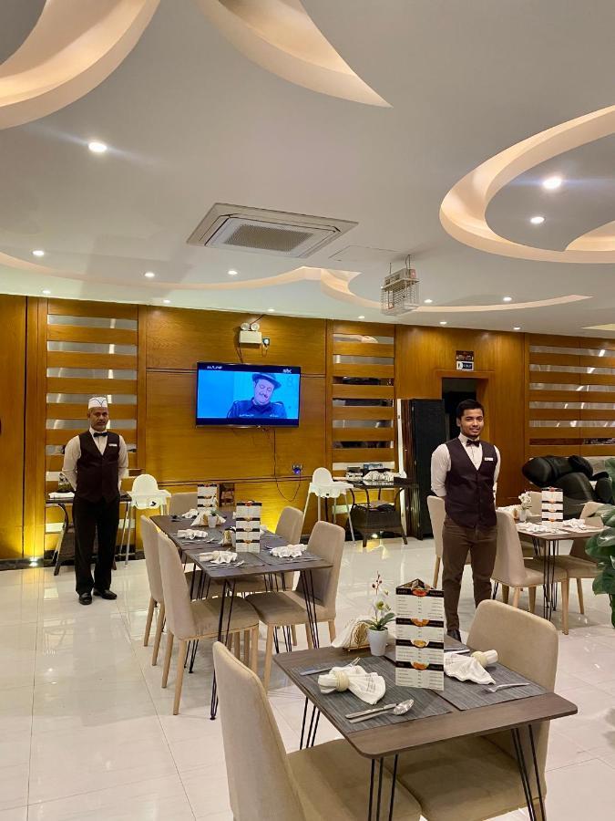 Aral Hotel Apartments Табук Екстер'єр фото