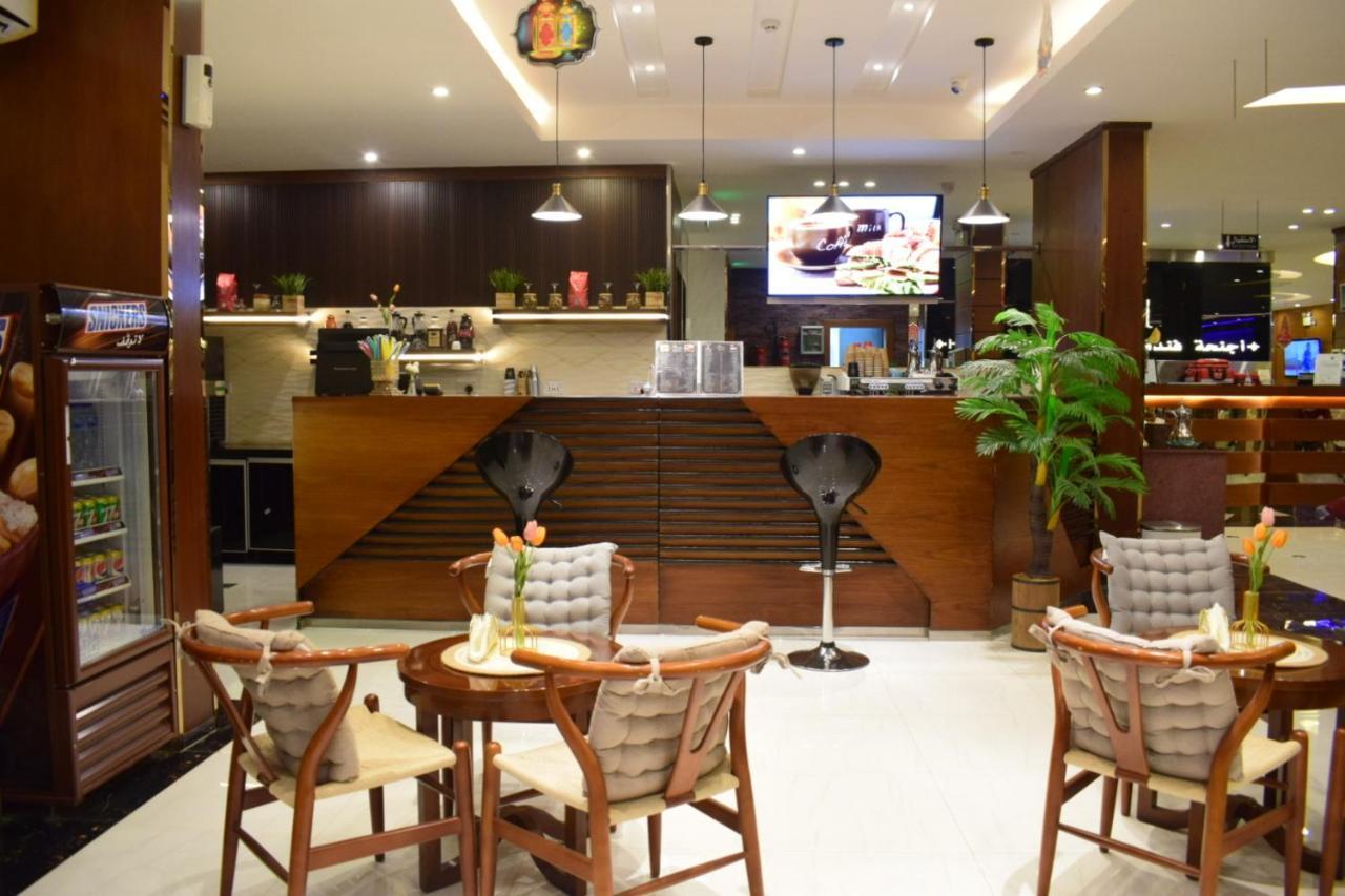 Aral Hotel Apartments Табук Екстер'єр фото