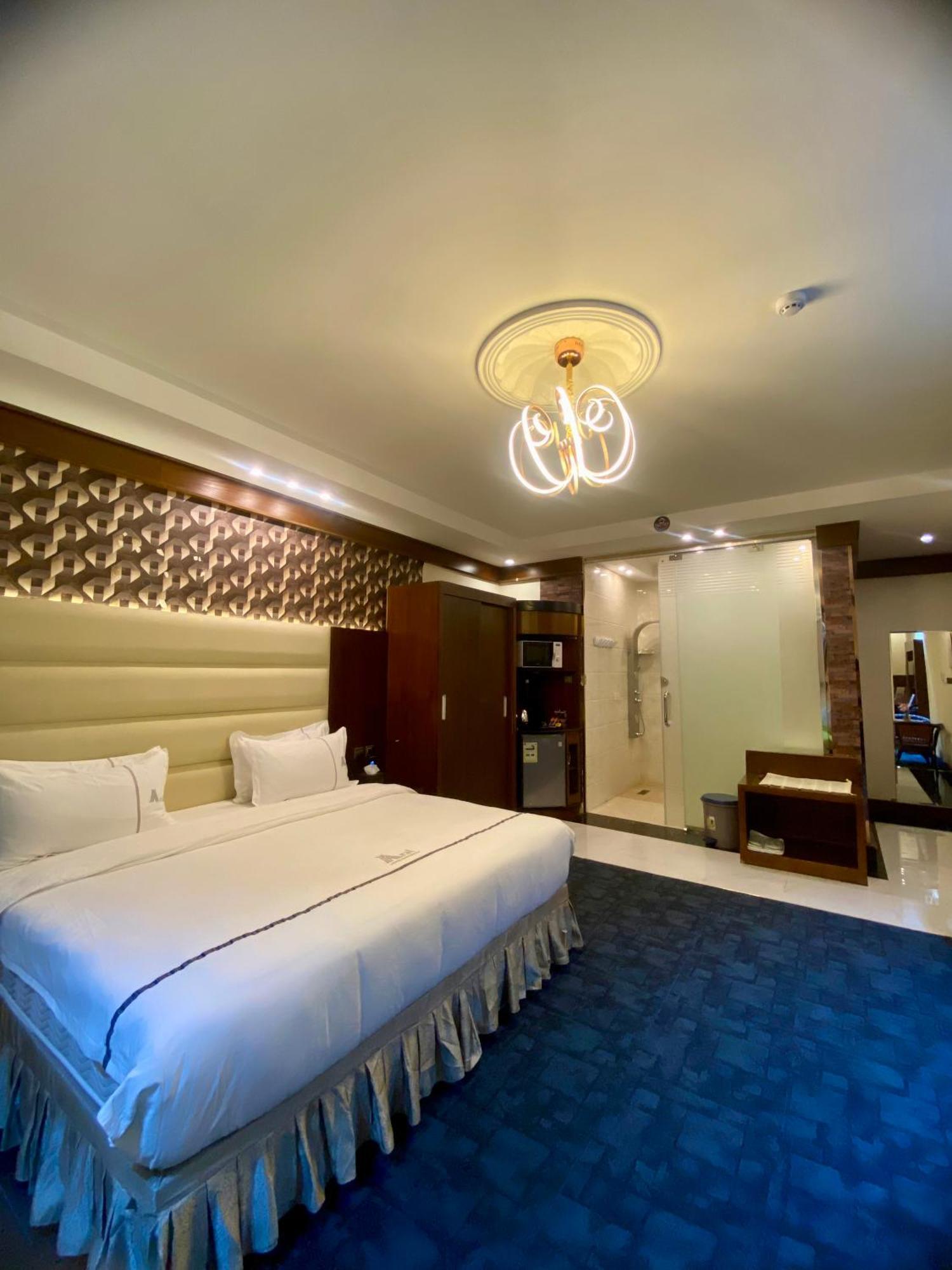 Aral Hotel Apartments Табук Екстер'єр фото